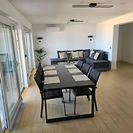 Apartment Mimo *
